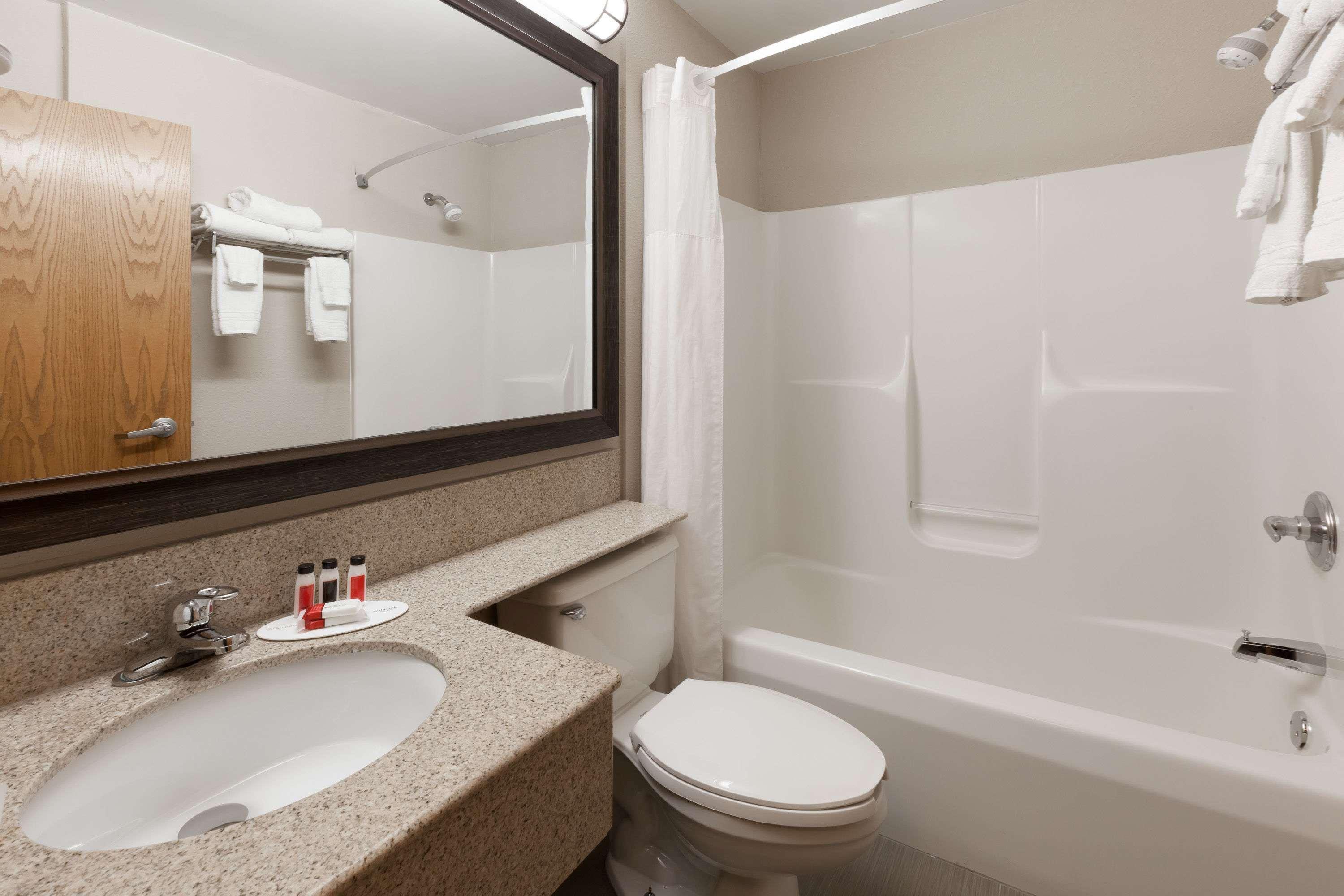 Baymont By Wyndham Gaylord Hotel Ngoại thất bức ảnh