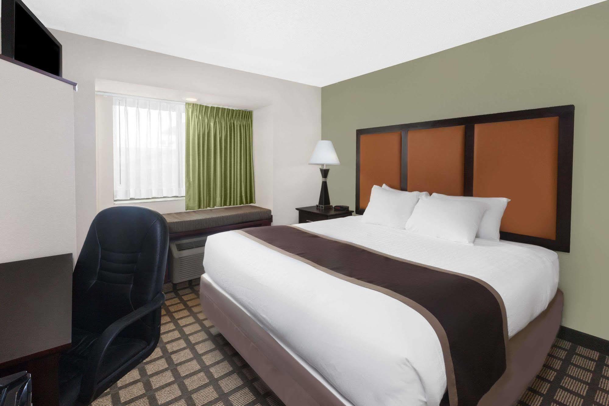 Baymont By Wyndham Gaylord Hotel Ngoại thất bức ảnh